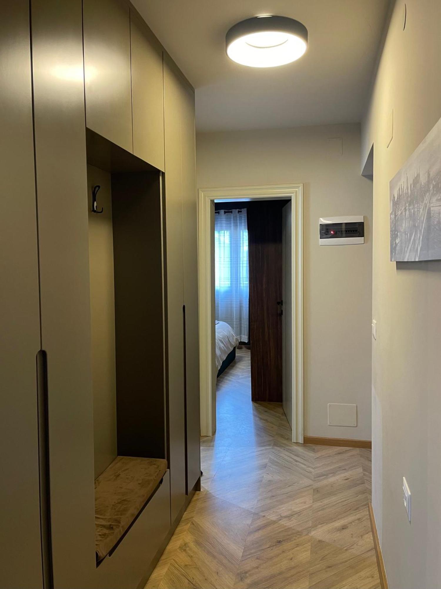 Dea'S Apartment: Hidden Gem Tiranë Ngoại thất bức ảnh
