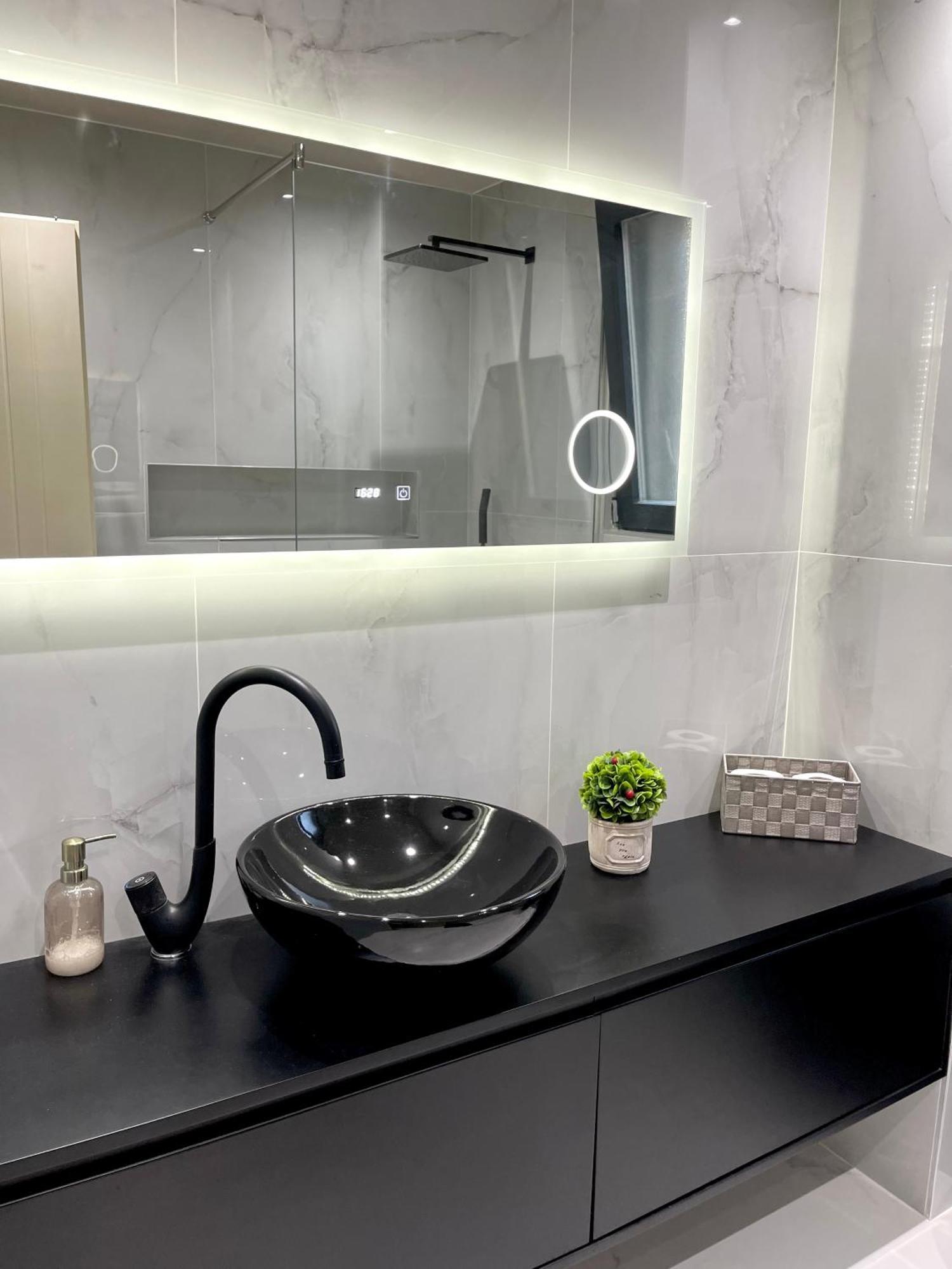 Dea'S Apartment: Hidden Gem Tiranë Ngoại thất bức ảnh